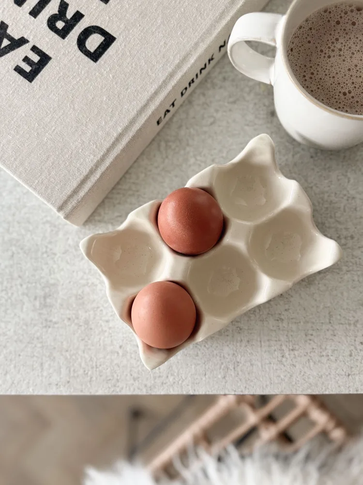 Speckled ceramic egg holder / egg tray