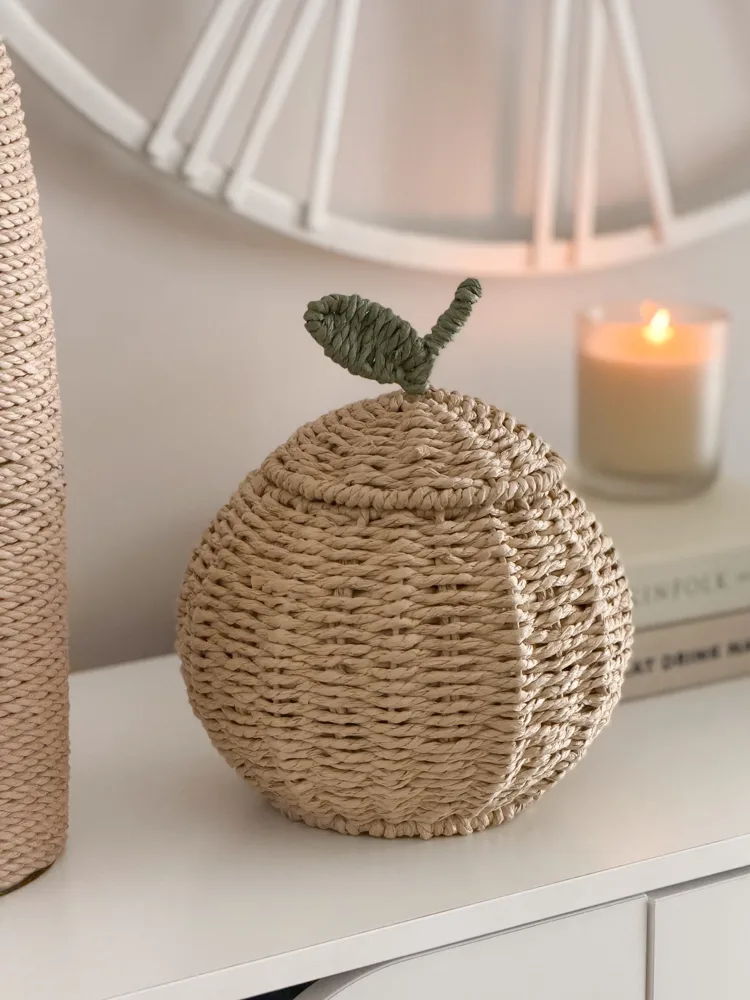 Rattan lidded ‘apple’ basket
