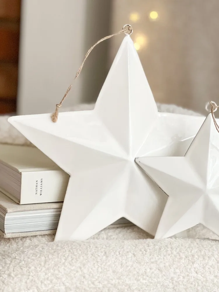 Pretty hanging white star – two sizes