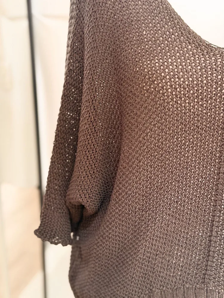 Light weight open knit vneck top in chocolate