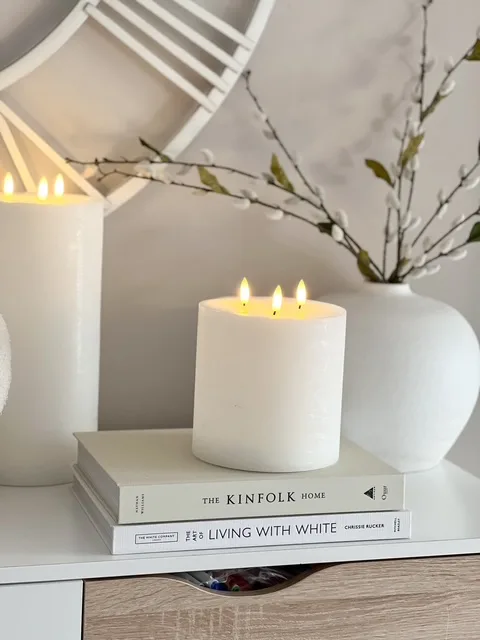 Triple wick LED candle